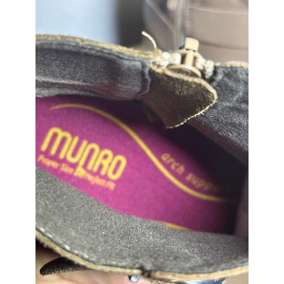Munro Chestnut Boots Beige Leather Ankle Booties Comfort Travel Western size 7 - Picture 6 of 9